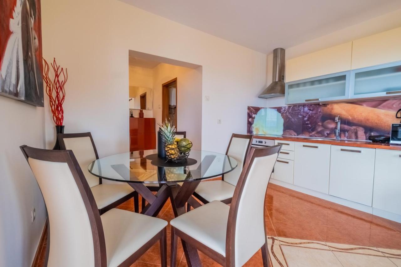 Apartments Laganini Novi Vinodolski Eksteriør bilde